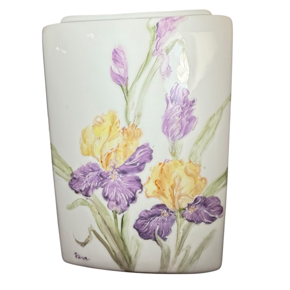 BEAUTIFUL ARTISAN SIGNED CERAMIC RECTANGULAR FLOWER VASE